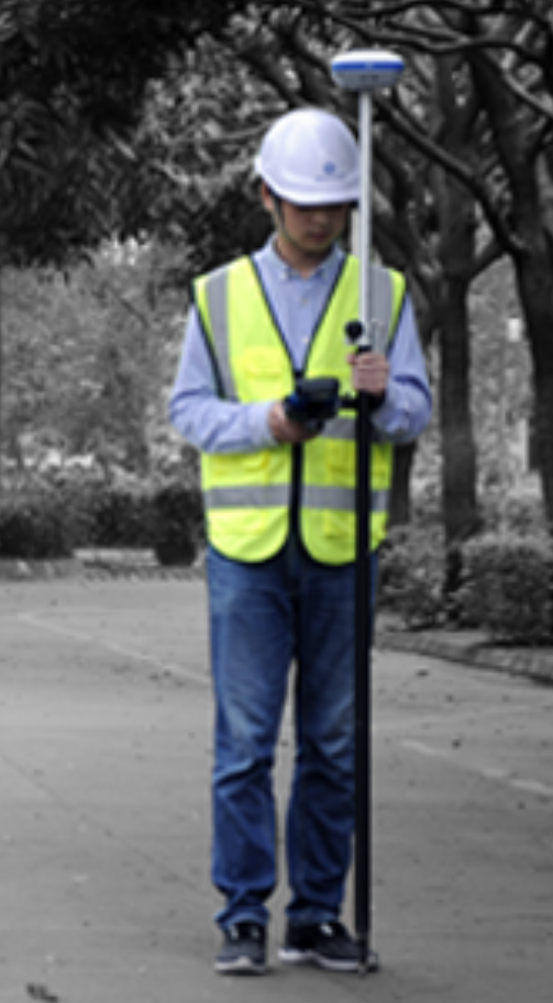 Man met scanner - Moseg